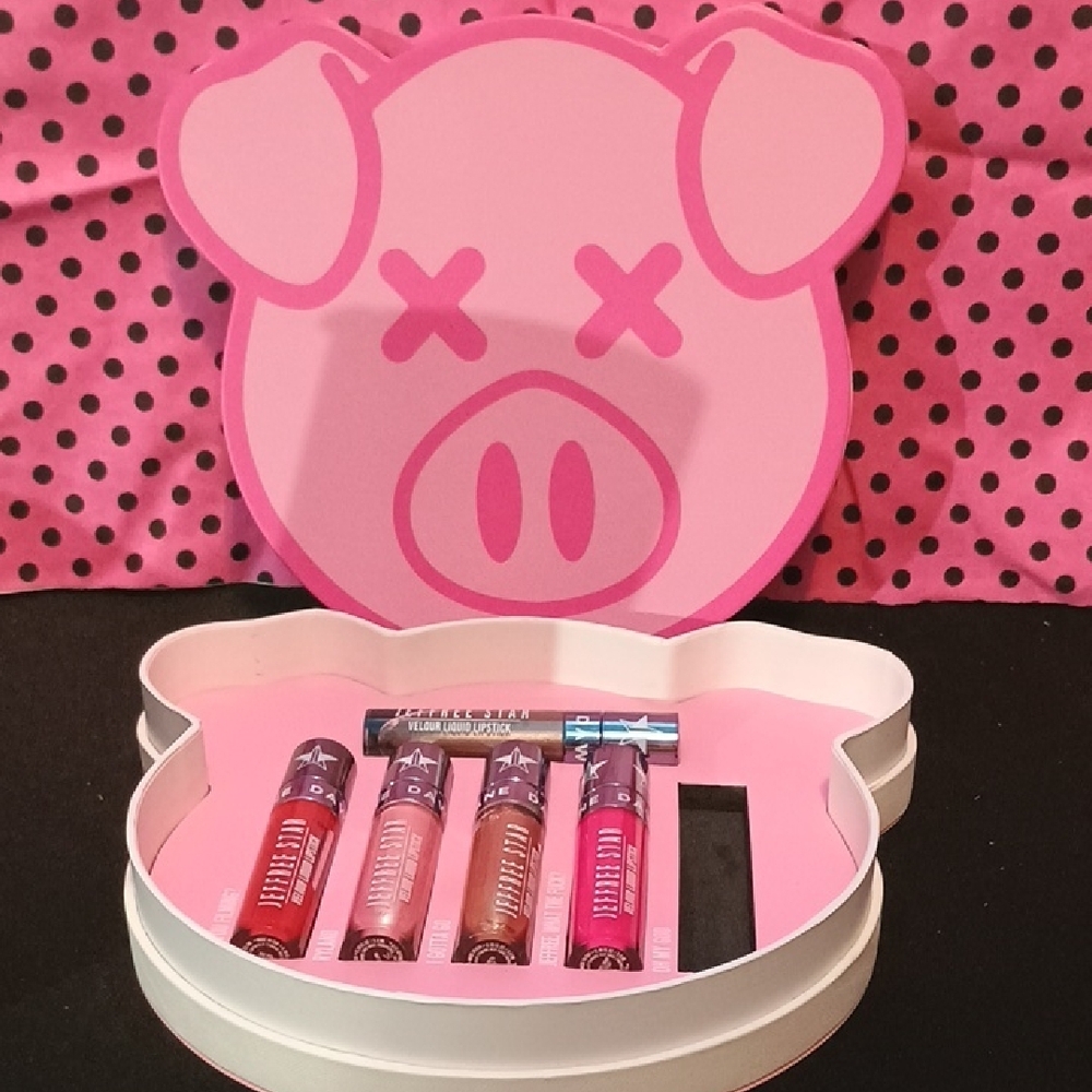 Jeffree Star Red and Pink Velour Liquid Lipstick Set